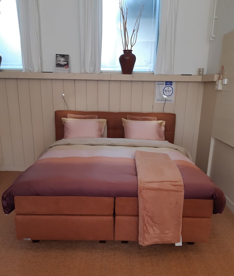 boxspring Ninety.jpg