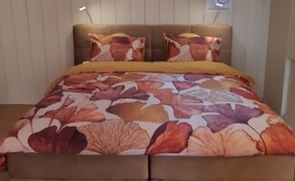 Boxspring Ninety 001.2.jpg