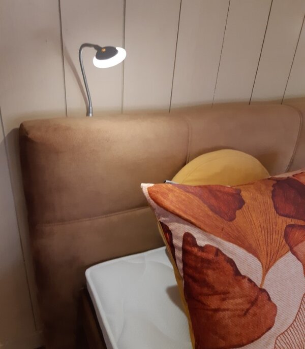 Boxspring Ninety 005.2.jpg